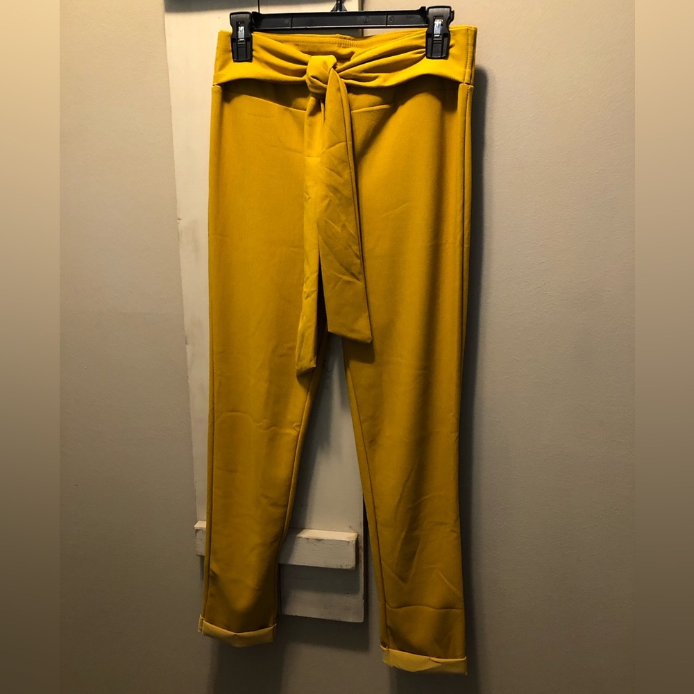 Shosho Mustard Yellow Women’s Straight Legged Slacks size L